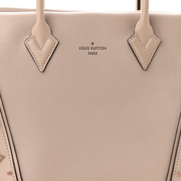 AUTHENTIC LOUIS VUITTON W PM GALET - Picture 15 of 15